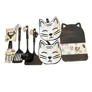 Daiso Cat Theme Meow Kitchen Set Chopping Board Vegetable Cutter Peeler Utensils